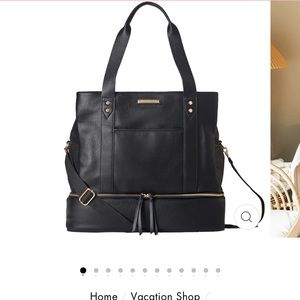 Travel bag, stylish, soft leather, bottom storage